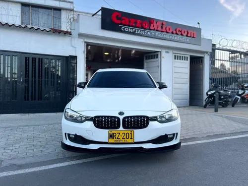 BMW 320i F30 2.0 TWIN TURBO - 2013