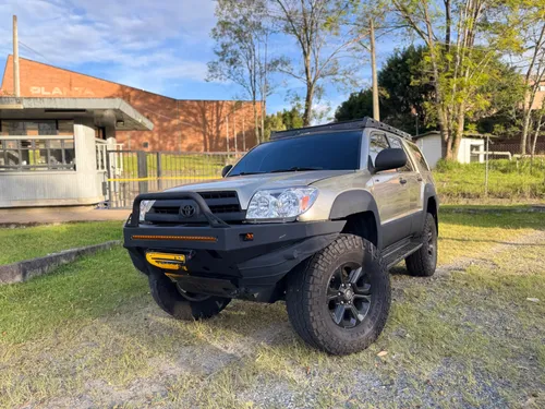 Toyota 4runner 2002 4x2 automática 