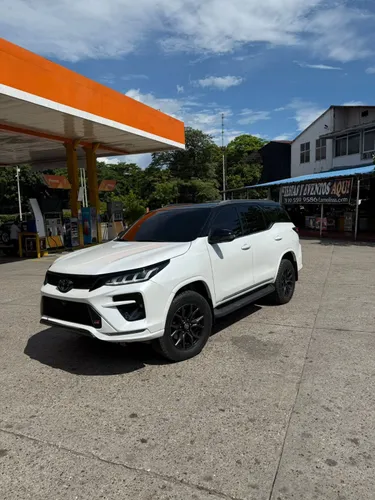 TOYOTA FORTUNER 2023 GR 