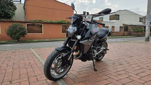 BMW F 900 R 
