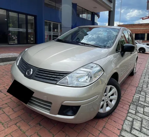 Nissan Tiida 1.8 Miio Automático  Modelo 2012