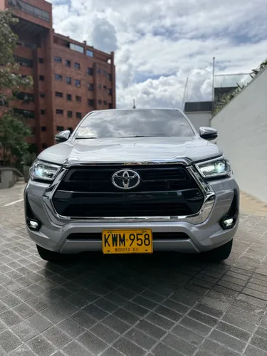Toyota Hilux Srx