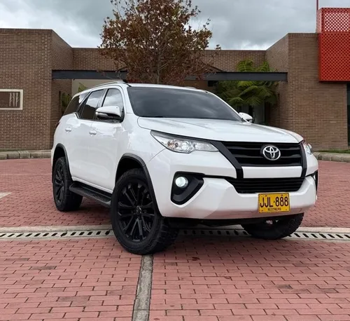 Toyota Fortuner 2.7 