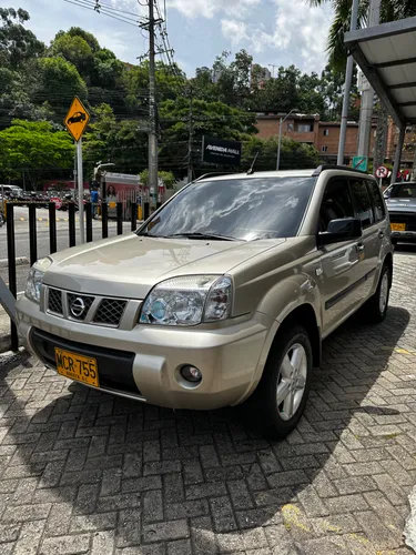 Nissan xtrail 2012 automática 4x4 gasolina 