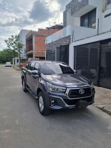 Toyota Hilux SRV 2.8 L modelo 2019 automatica  diesel color gris blindadaje tipo 2