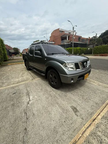 Nissan Navara LE 2012