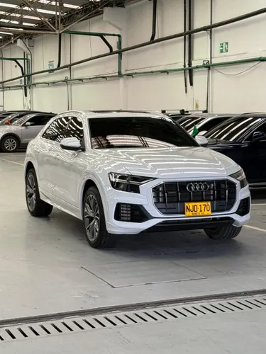 Audi Q8 TFSI 2023 híbrido 3.0 