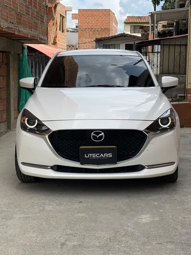 SE VENDE MAZDA 2 GRAND TOURING LX 2022