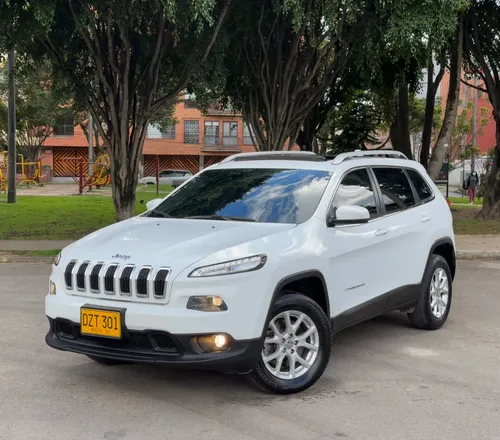 Jeep Cherokee longitud 4x4