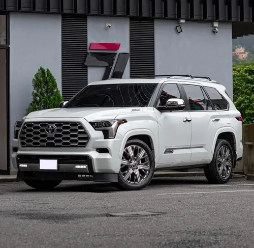 Toyota Sequoia Capstone 3.5L V6 Twin-Turbo Híbrida 2024