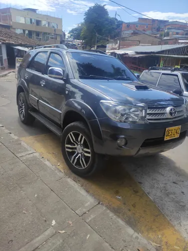  toyota fortuner 2009