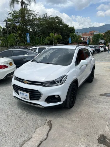 CHEVROLET TRACKER LT