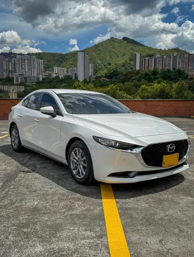 Mazda 3 touring 2021