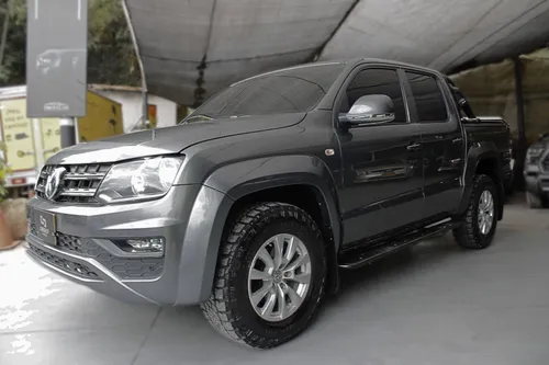 VOLKSWAGEN  AMAROK CONFORTLINE