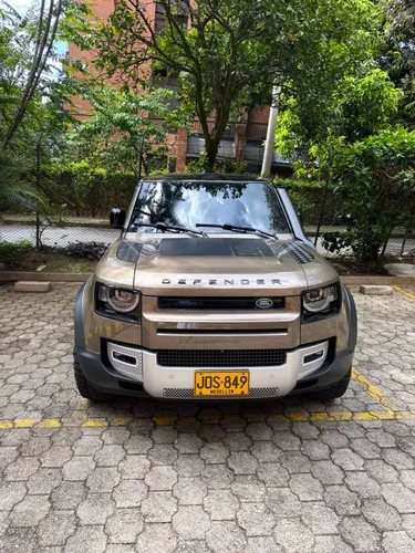 Land Rover defender edición fisrt 
