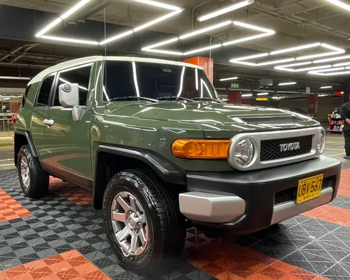 Toyota FJ Cruiser 2015