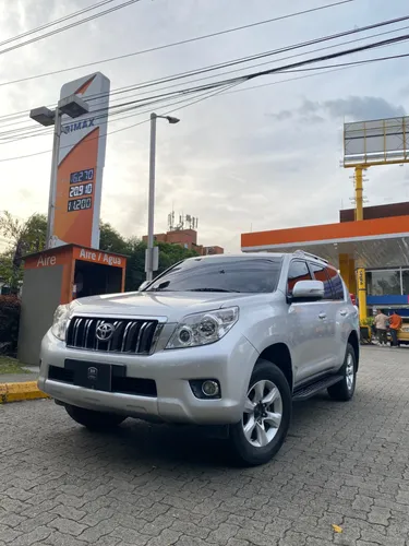 TOYOTA Prado TX 2011