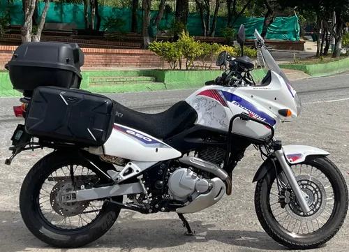 Suzuki Freewind 650