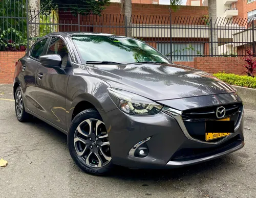 Mazda 2 sedan Grand Touring 