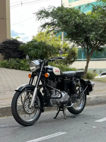 Royal Enfiel Classic 500