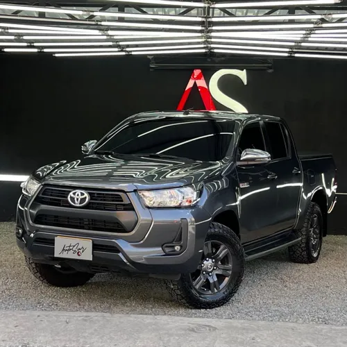 Toyota Hilux SR 2021 2.4 