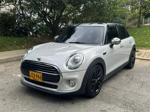 MINI Cooper 5 puertas F55 Pepper 