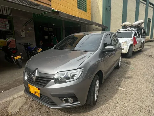 VENDO RENAULT SANDERO