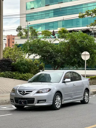 Mazda 3 LXNA7 2.0cc