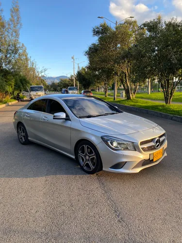 Mercedes Benz CLA 200 