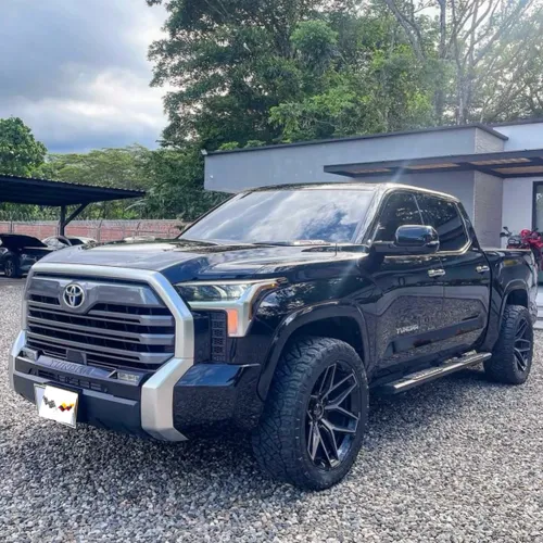 Toyota Tundra Híbrida 2023 