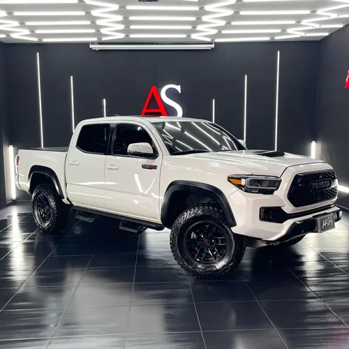 Toyota Tacoma TRD PRO B2