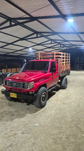 Toyota LC fzj73 1996 diesel estacas