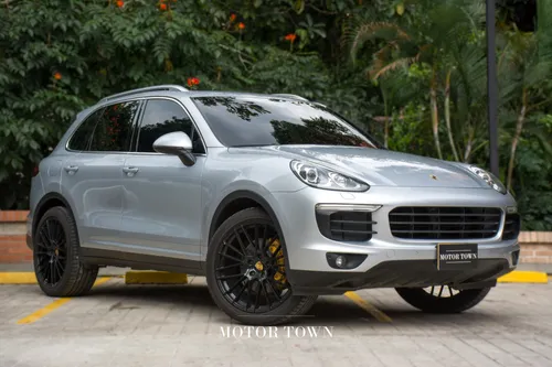 PORSCHE CAYENNE 2016
