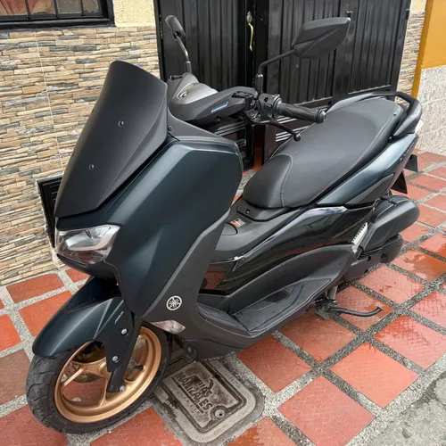 Yamaha NMAX CONNECTED 2024