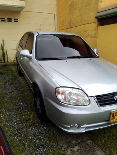 Hyundai accent Gyro gls 