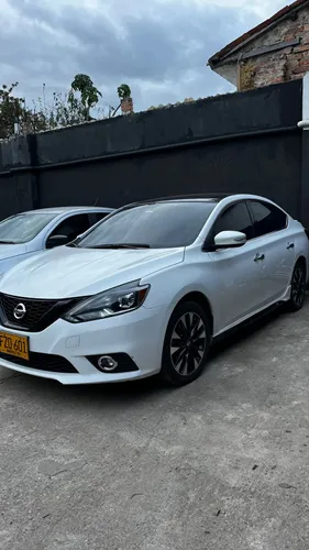 Nissan Sentra SR 2020
