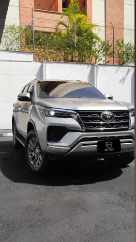 Toyota fortuner srv 2.8 diesel 2022