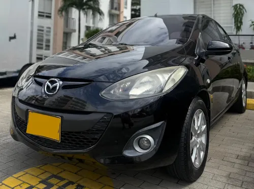 MAZDA 2 Automático 1500CC 2012 