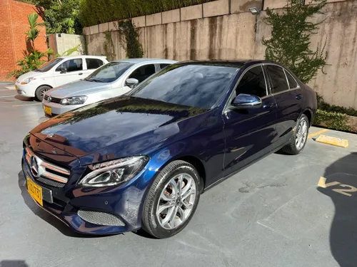 Mercedes Benz C180 2018 Avantgarde 1.6 full equipo color azul cavansita