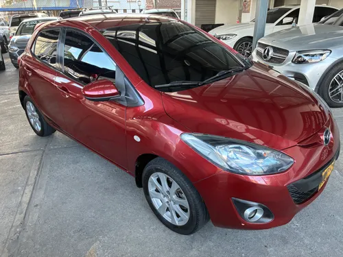 Mazda 2 automáticoFull