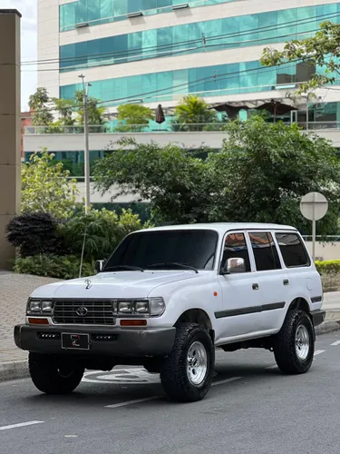 Toyota Land Cruiser Autana 4.5cc  Blindaje 2 plus reforzado