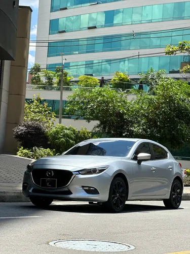Mazda 3 Sport Grand Touring