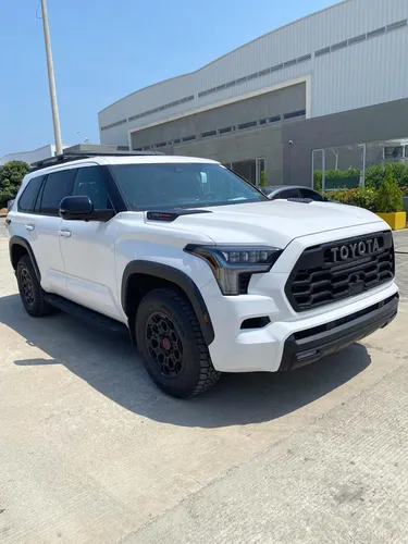 Toyota Sequoia TRD PRO 2025 0 Km Hibrida