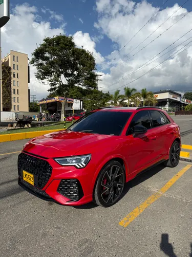 AUDI RSQ3 2022
