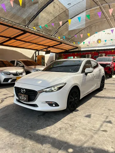 Mazda 3 grand TOURING 2019
