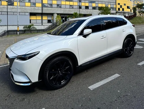 Mazda CX-9 Grand Touring Signature