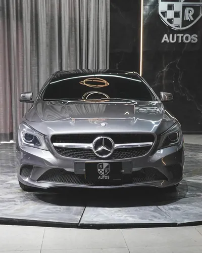 Mercedes Benz CLA200 2015