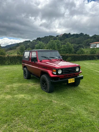 Toyota Land cruiser Fzj73 1998 ful inyección 