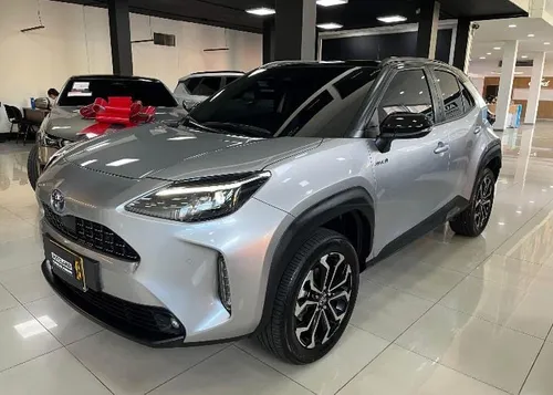 Toyota Yaris XLS 2024