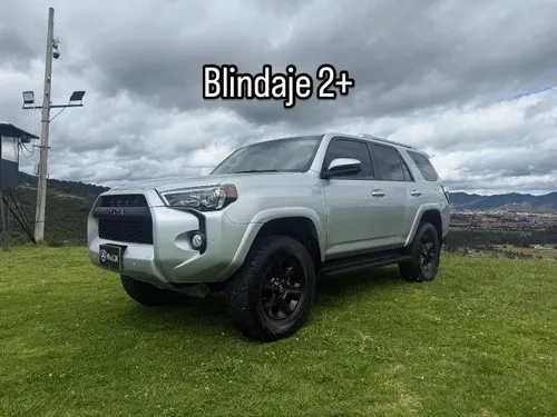 Toyota 4RUNNER blindada 